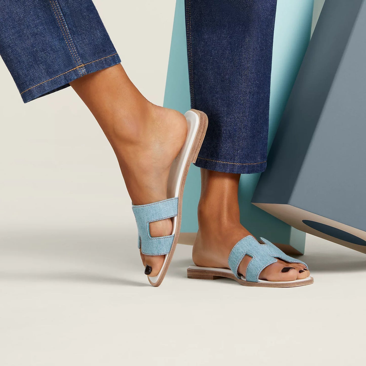 Hermès Oran Sandals - Bleu Clair