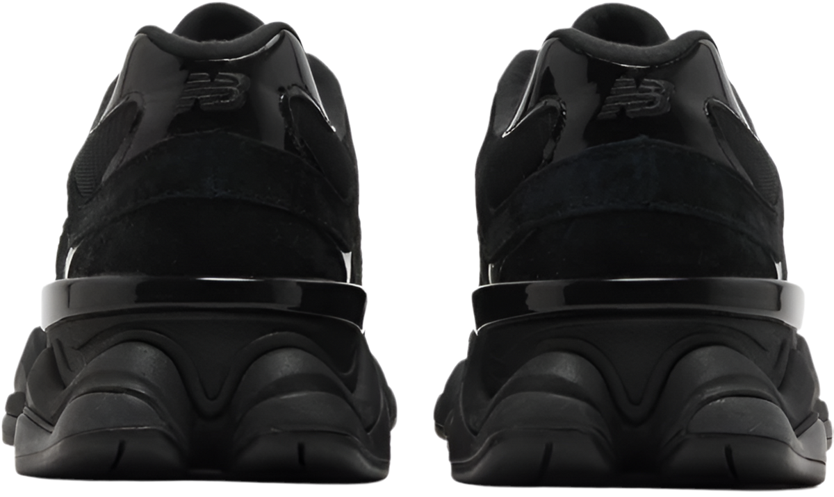 New Balance ‘Triple Black Suede Patent'