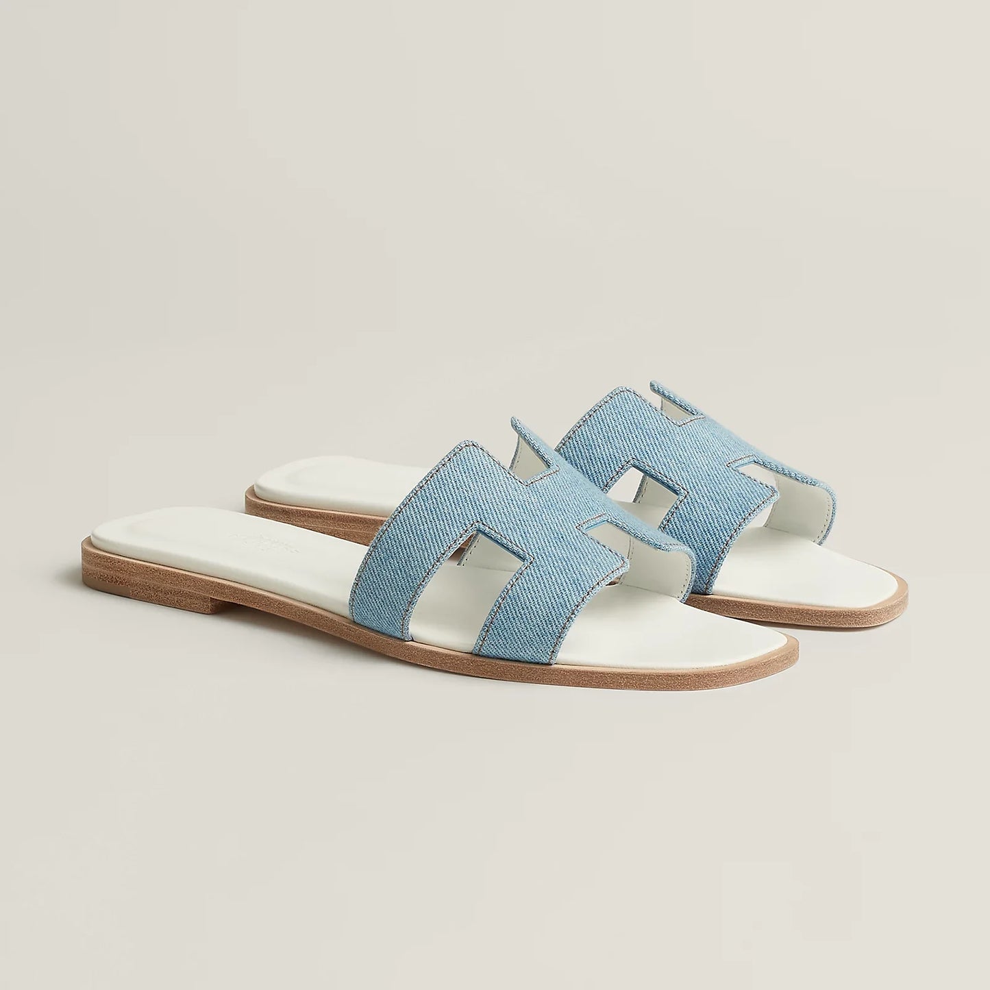 Hermès Oran Sandals - Bleu Clair