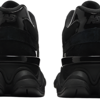 New Balance ‘Triple Black Suede Patent'