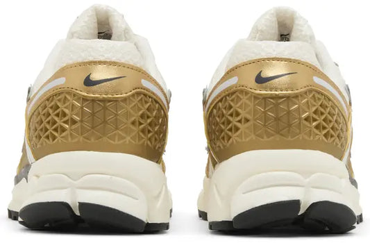 Wmns Nike Air Zoom Vomero 5 'Metallic Gold'