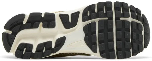 Wmns Nike Air Zoom Vomero 5 'Metallic Gold'